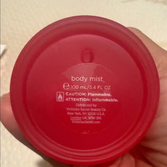 Victoria's Secret Body by Victoria Sensual Body Mist -  3.4oz Pink Freesia - Picture 5 of 5